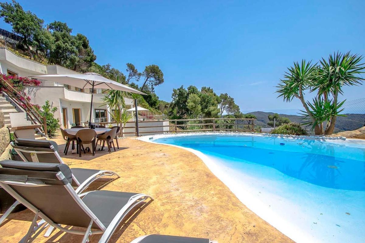 Villa Mestra Sant Cebrià de Vallalta Exterior foto